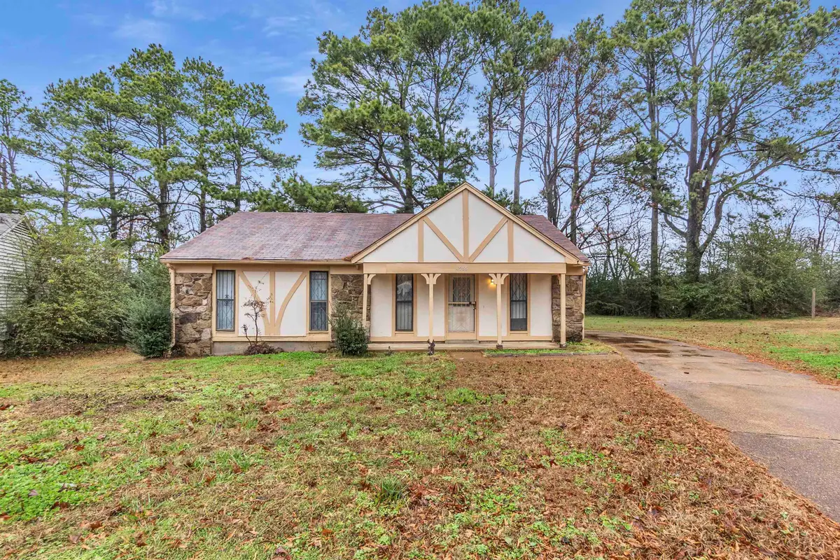 4956 LAZYBROOK DR, Memphis, TN 38118 - Image #1