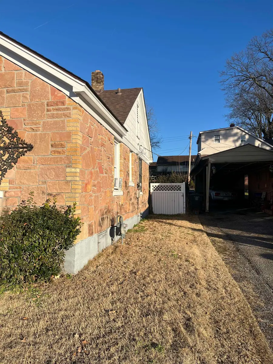 2102 LARAMIE ST, Memphis, TN 38106 - Image #2