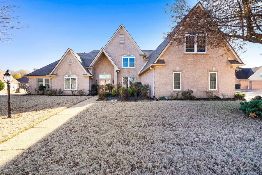 9403 BARKLEY MANOR CV, Collierville, TN 38017 - Image #2