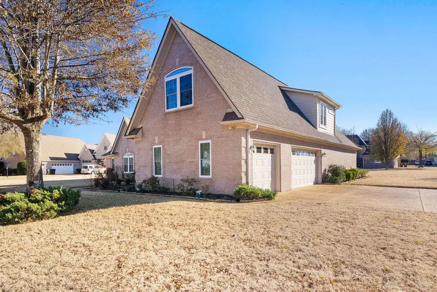 9403 BARKLEY MANOR CV, Collierville, TN 38017 - Image #3
