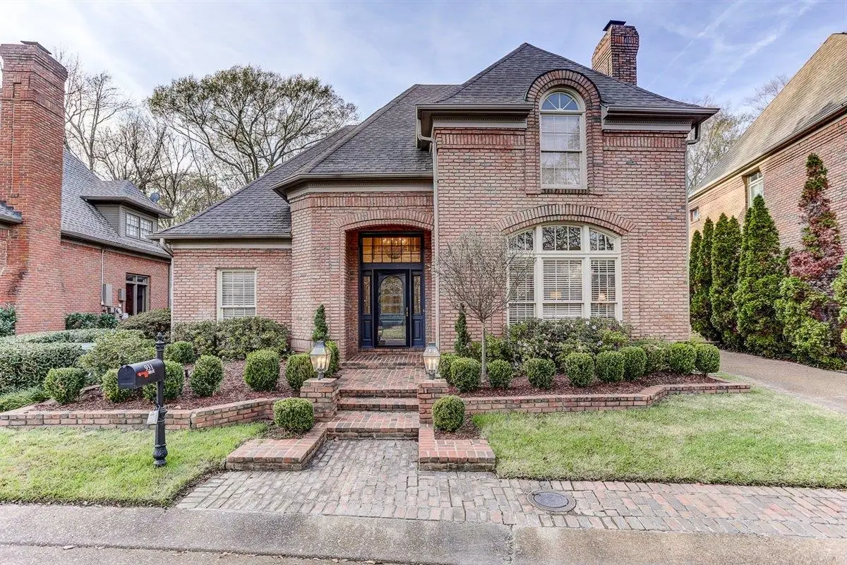 931 W RIVERWALK DR, Memphis, TN 38120 - Image #1