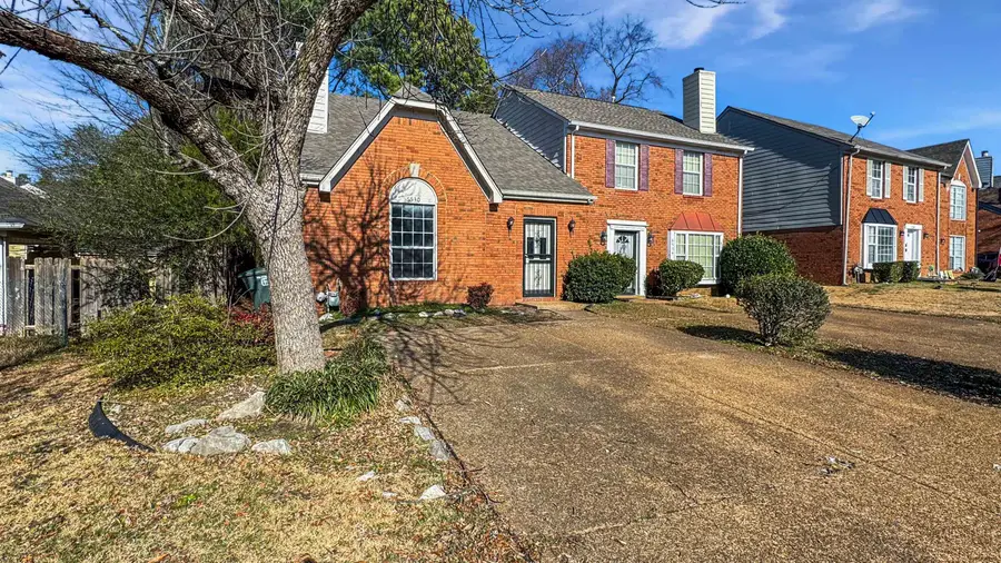 6530 FERN CREEK DR, Memphis, TN 38115 - Image #2