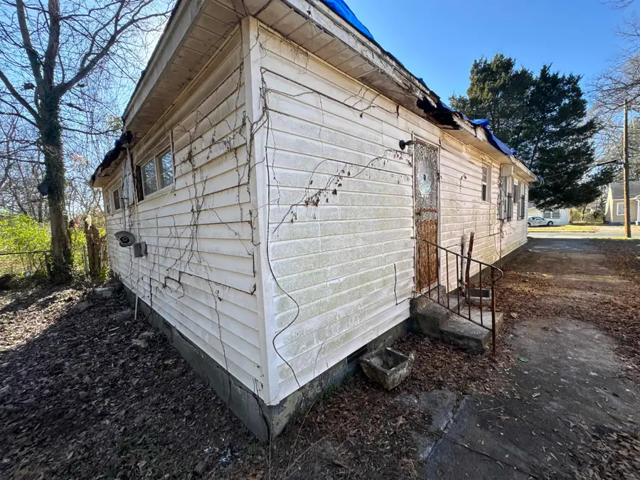 1484 N TREZEVANT ST, Memphis, TN 38108 - Image #3