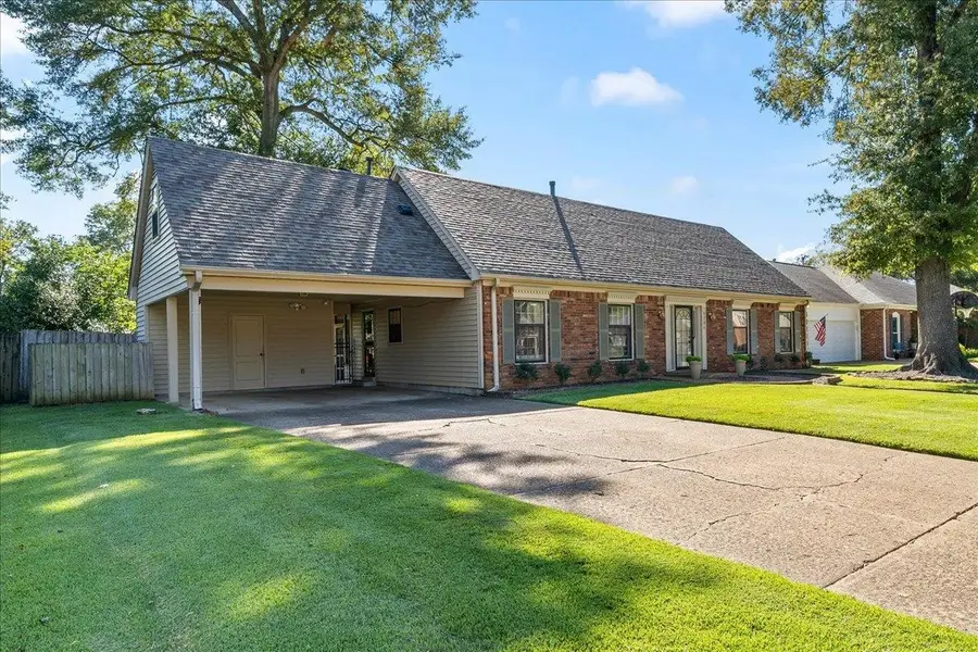 5721 DUNWOODY AVE, Memphis, TN 38120 - Image #2