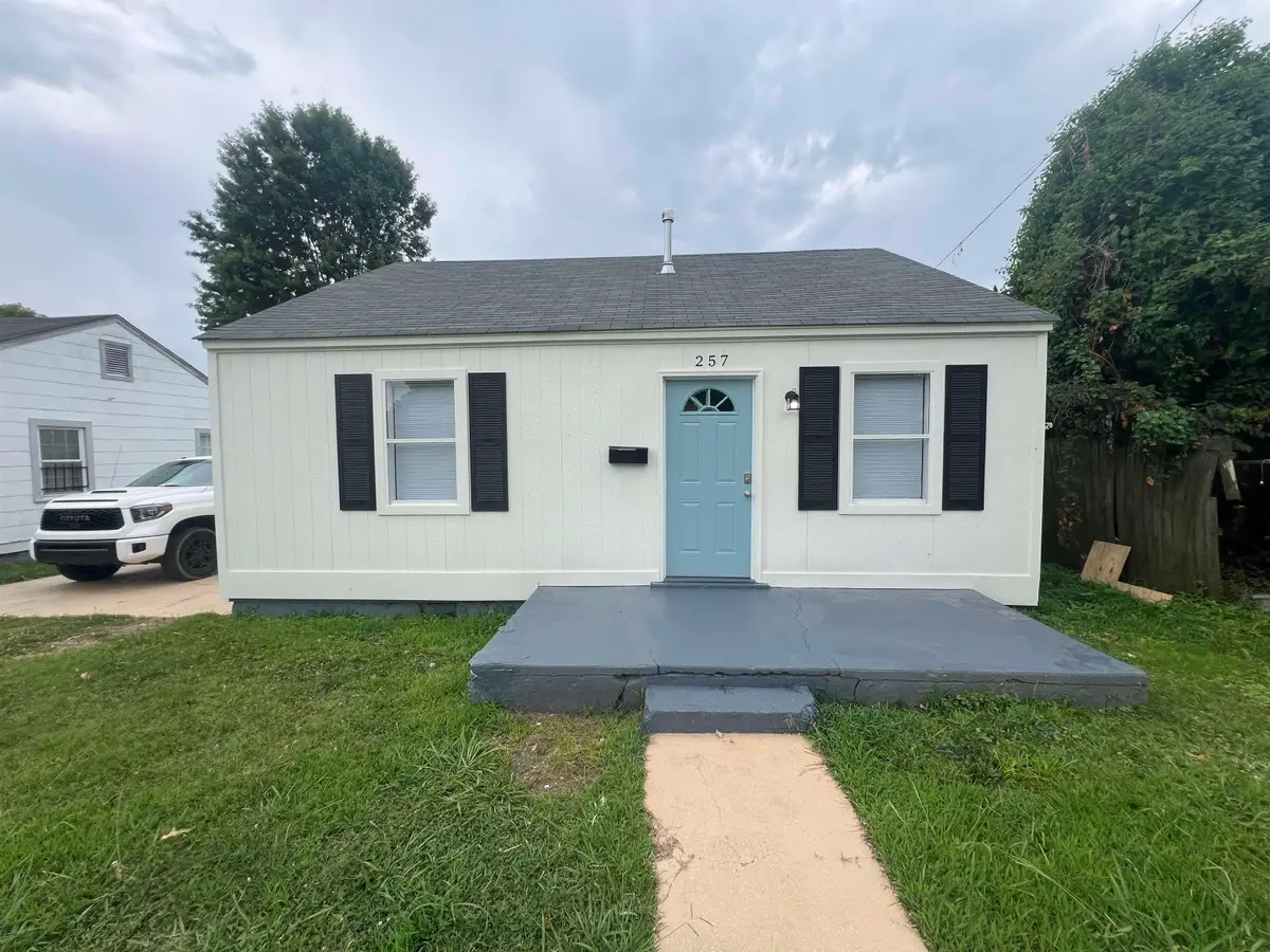 257 W ESSEX AVE, Memphis, TN 38109 - Image #1