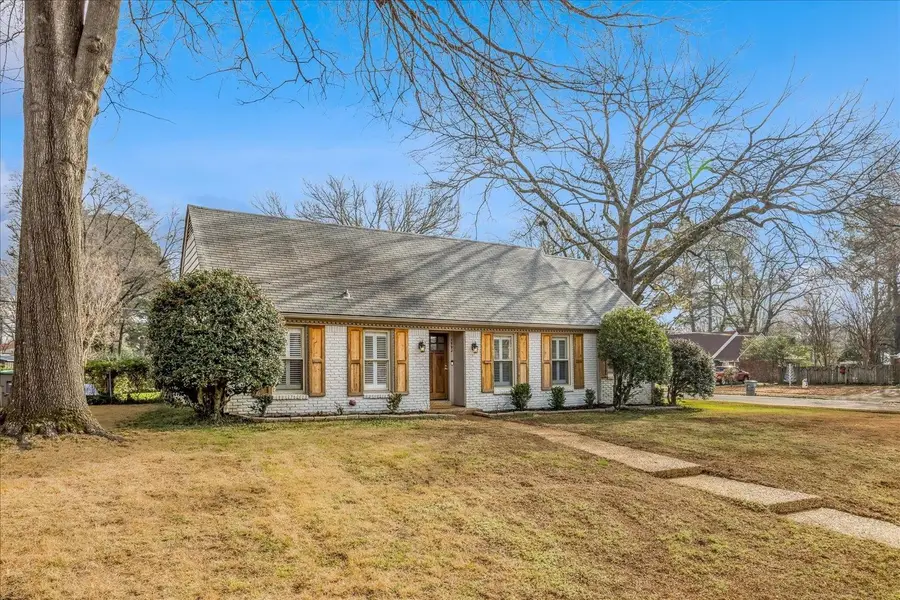 1592 W CRESTWOOD DR, Memphis, TN 38119 - Image #3