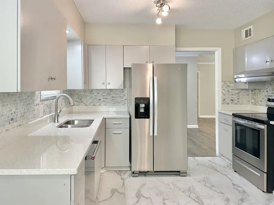 141 N WHITE STATION RD, Memphis, TN 38117 - Image #3