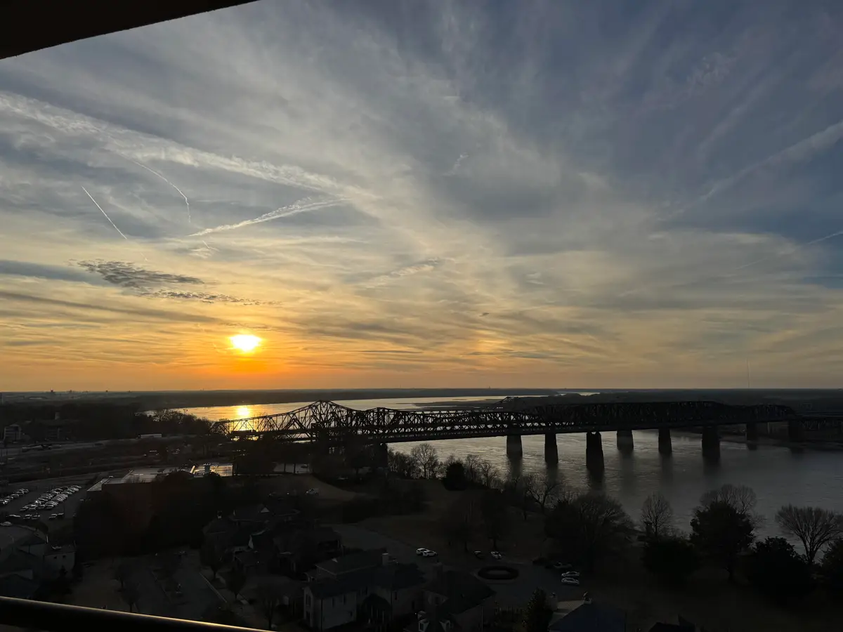 717 S RIVERSIDE DR #1506, Memphis, TN 38103 - Image #1