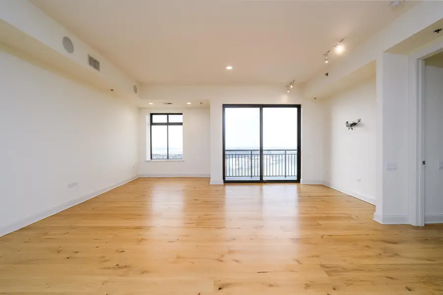 717 S RIVERSIDE DR #1506, Memphis, TN 38103 - Image #2