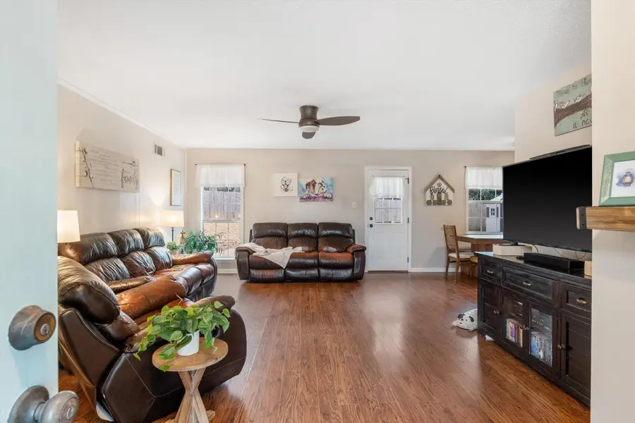 2984 RUFFLE DR, Bartlett, TN 38134 - Image #2