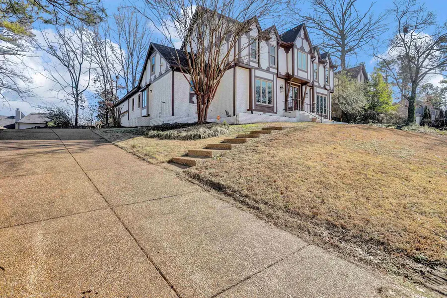 2654 FOX CREEK DR, Germantown, TN 38138 - #3