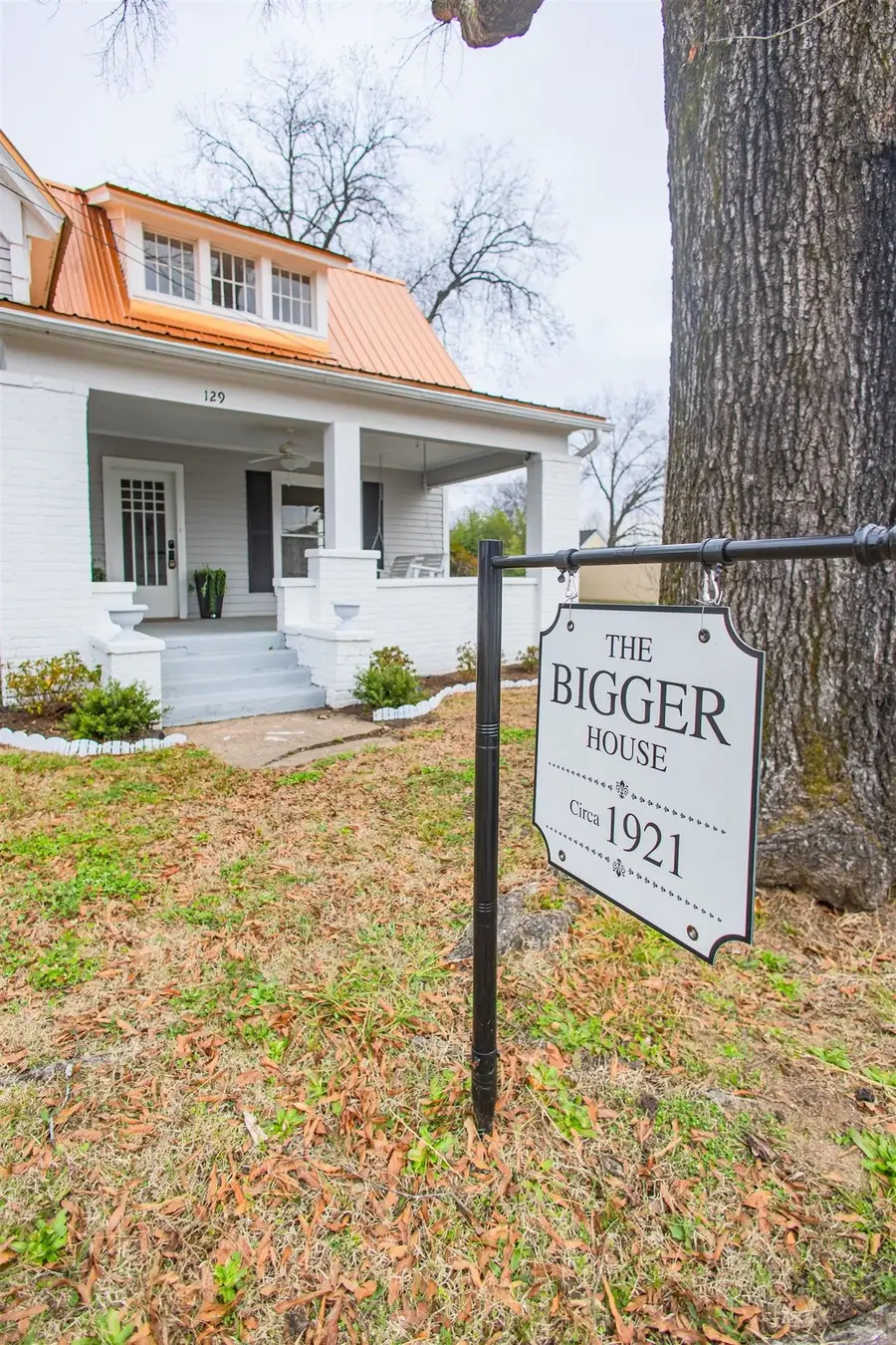 129 WARREN AVE, Selmer, TN 38375-2123 - Image #2