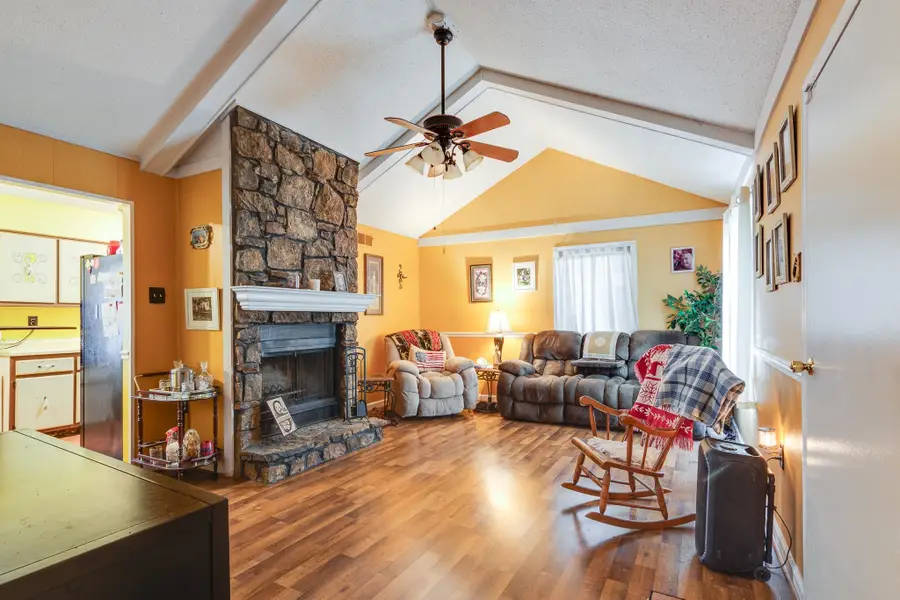 6677 HARTFORD DR, Memphis, TN 38134 - Image #2