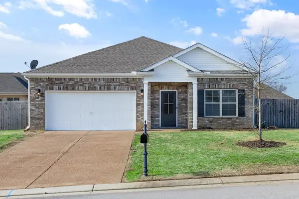 250 LILLY DR, Oakland, TN 38060