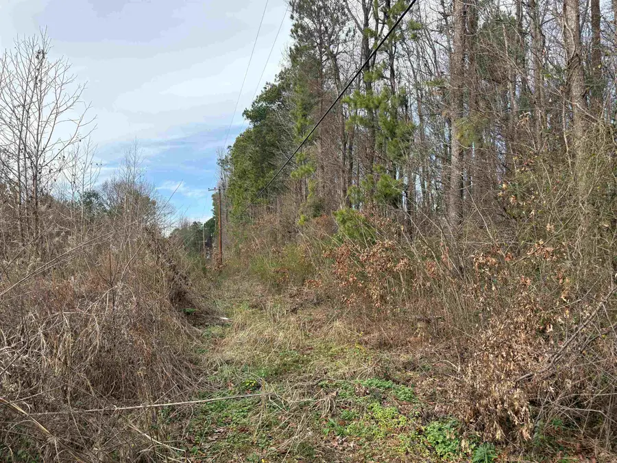 1374 SW HOLMES RD, Memphis, TN 38109 - Image #3