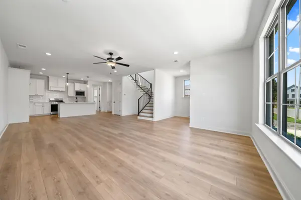 498 ARMEL DR, Collierville, TN 38017