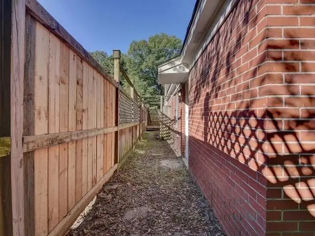 370 S FENWICK RD, Memphis, TN 38111 - Image #2