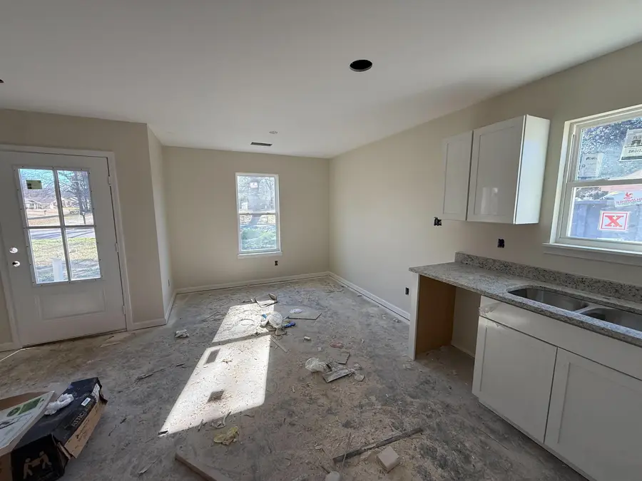 4570 NEWTON DR, Memphis, TN 38109 - Image #3