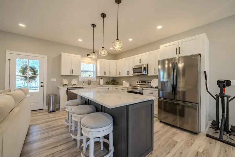 190 CORDOVA CV, Savannah, TN 38372 - Image #2