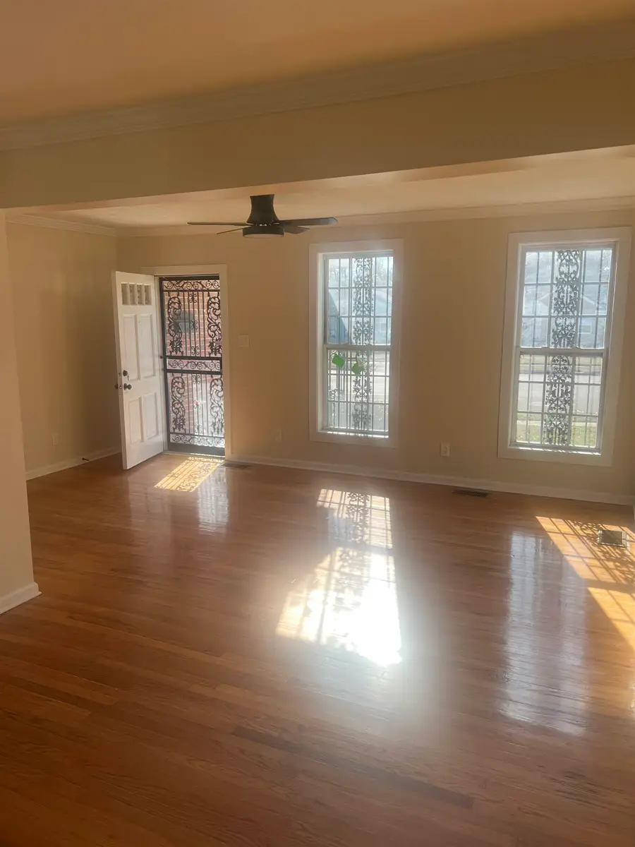 2170 VOLLINTINE AVE, Memphis, TN 38108 - Image #2