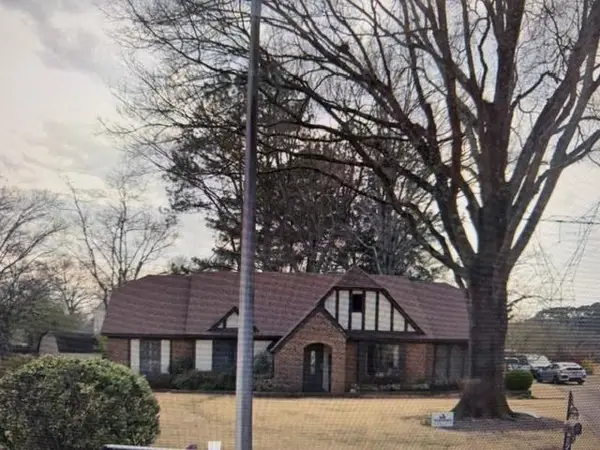 7477 STONE MILL CV, Germantown, TN 38138