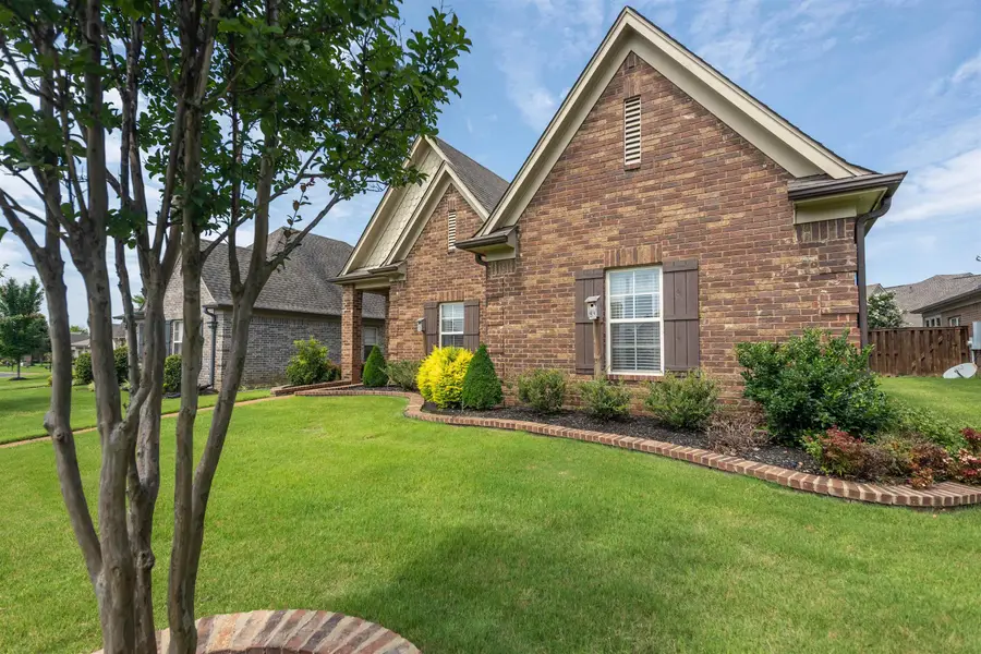 5891 FOXDALE LOOP, Southaven, MS 38672-7566 - Image #2