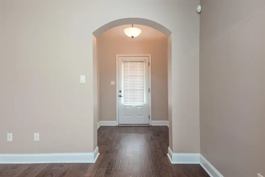 5891 FOXDALE LOOP, Southaven, MS 38672-7566 - Image #3