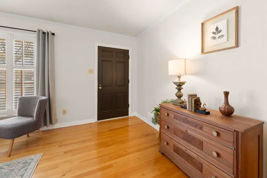 371 N MENDENHALL RD, Memphis, TN 38117 - Image #3