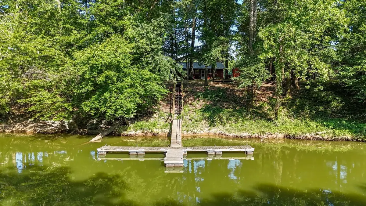 300 TEAL LN, Savannah, TN 38372 - Image #1