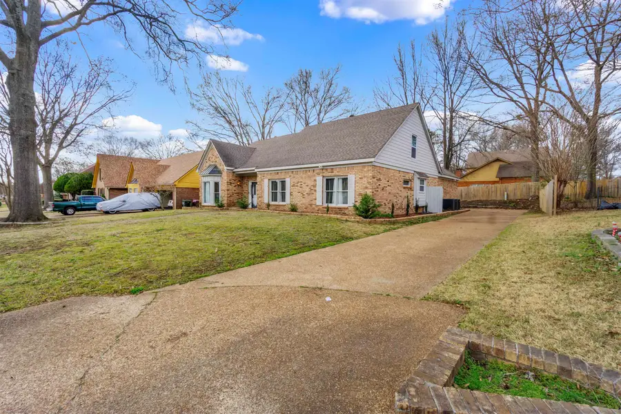 6736 KIRBY TRACE CV, Memphis, TN 38119 - Image #2