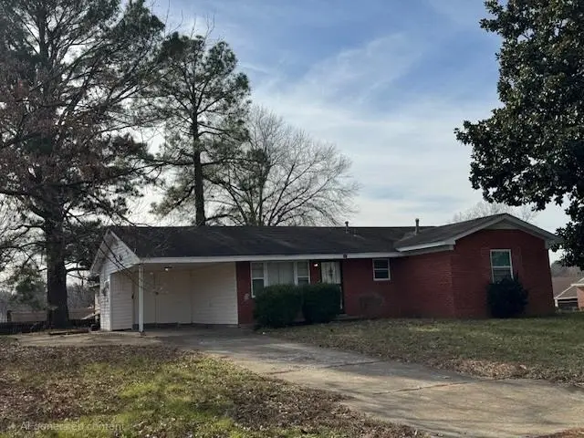 693 BONWOOD AVE, Memphis, TN 38109 - Image #2