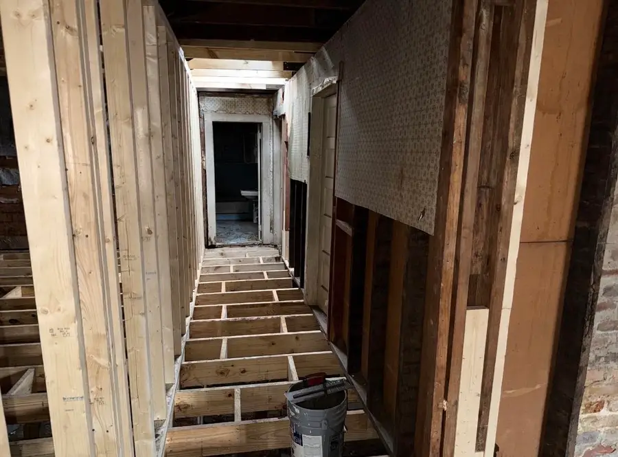 915 ANNIE PL, Memphis, TN 38107 - Image #2