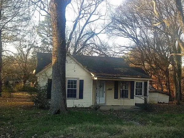 414 HYDE PARK CIR, Covington, TN 38019