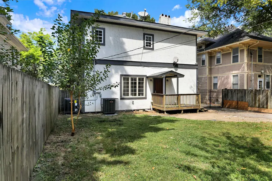 1619 EASTMORELAND AVE, Memphis, TN 38104 - Image #2