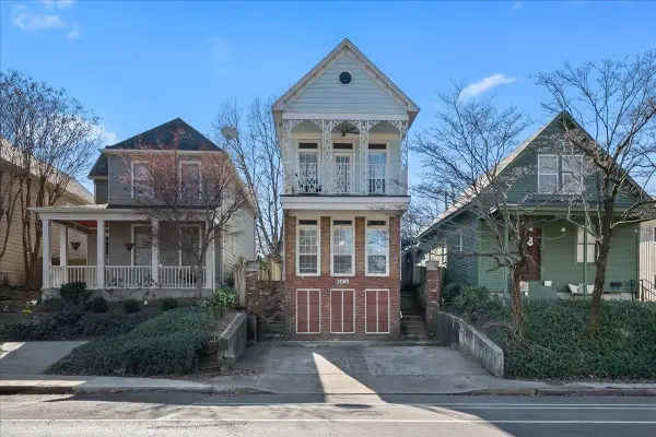 2065 PEABODY AVE, Memphis, TN 38104