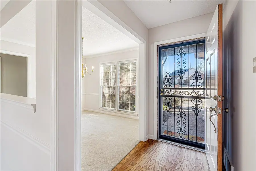 8544 OVERCUP OAKS DR, Cordova, TN 38018 - Image #2