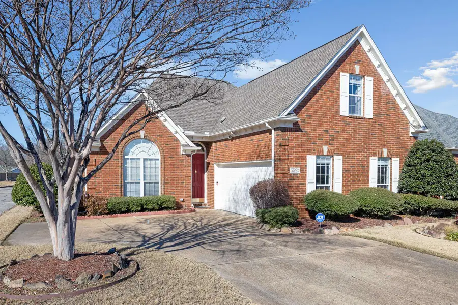 5524 FOUNTAIN BAY DR, Memphis, TN 38120 - Image #3