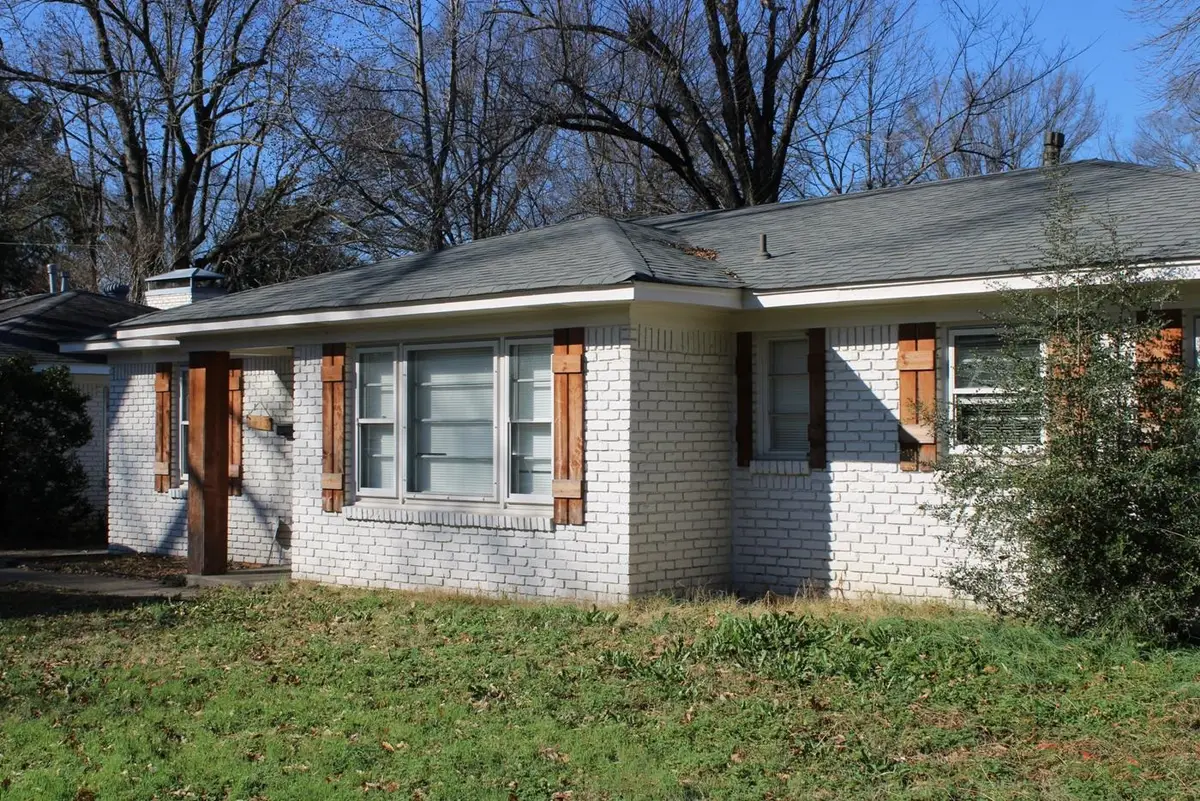 1673 S WHITE STATION RD, Memphis, TN 38117 - Image #1