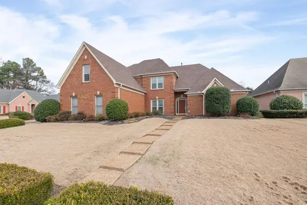 1560 QUAIL POINTE CIR E, Memphis, TN 38120