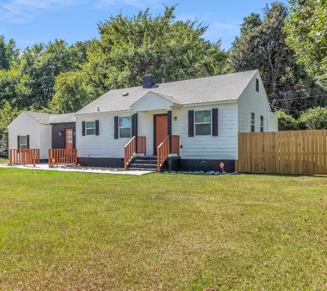 4025 E WHITEHAVEN PARK CIR E, Memphis, TN 38116 - Image #1