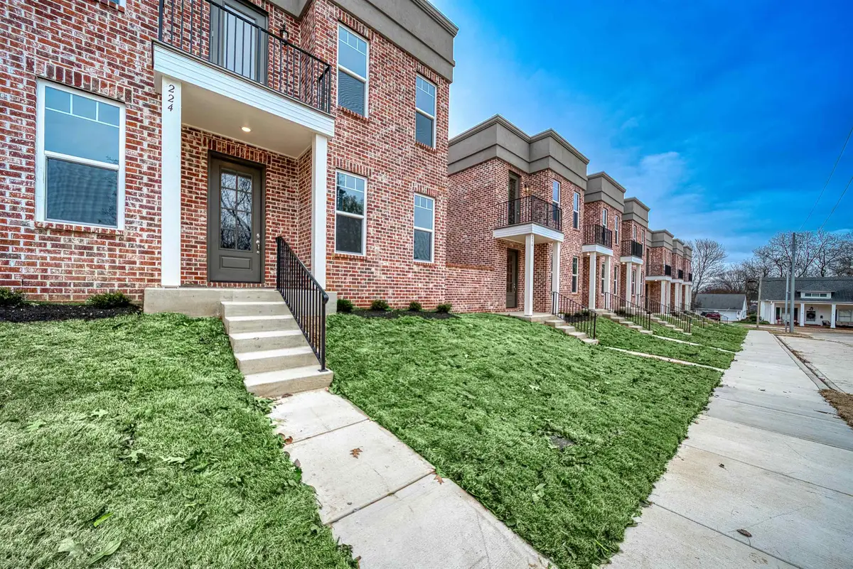 224 E WASHINGTON AVE, Covington, TN 38019 - Image #1