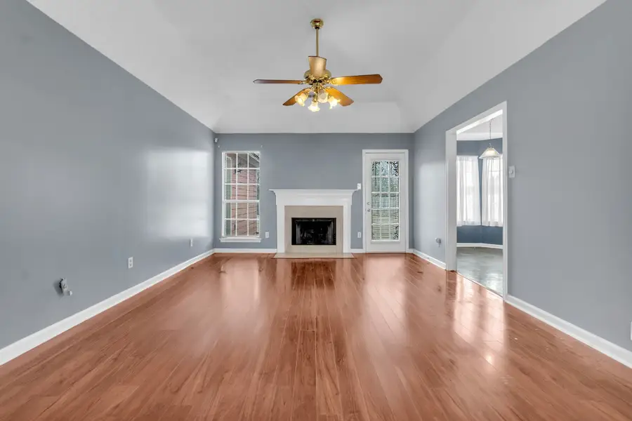 2495 COUNTRY TRAIL DR, Memphis, TN 38133 - Image #2