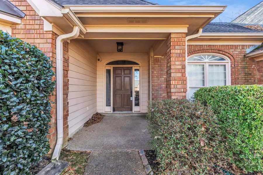 7563 CORDOVA CLUB DR E, Cordova, TN 38018 - Image #3