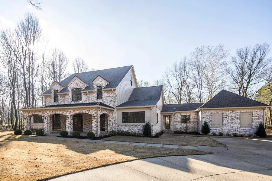 9713 POPLAR AVE, Germantown, TN 39139 - Image #2