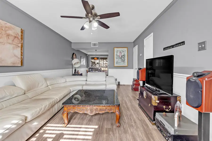 5866 ROXBURY DR, Memphis, TN 38119 - Image #2