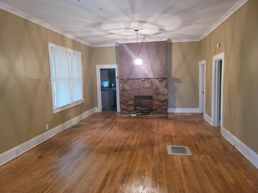 1570 E MCLEMORE AVE, Memphis, TN 38106 - Image #2