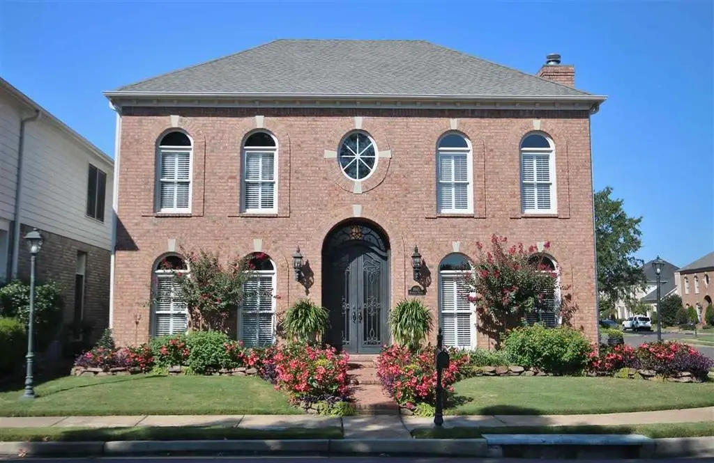 9945 WESTWOOD MANOR DR, Collierville, TN 38139 - Image #1