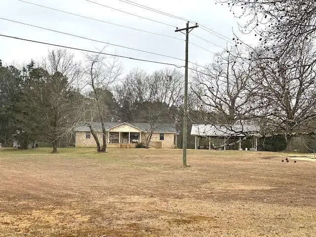 390 PYBURN DR, Savannah, TN 38372 - #2