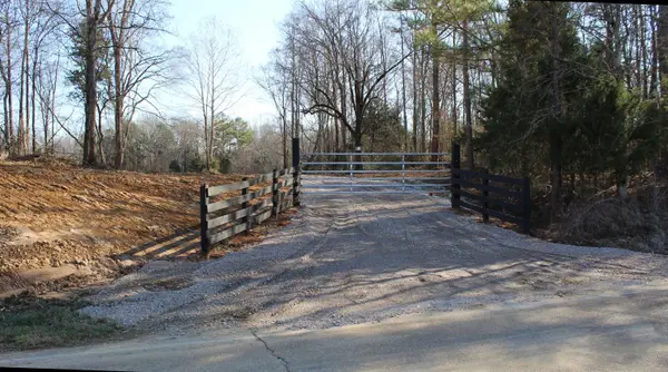 00 VILDO RD, Bolivar, TN 38008