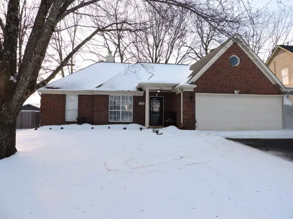 195 OAKLAND HILLS DR, Oakland, TN 38060